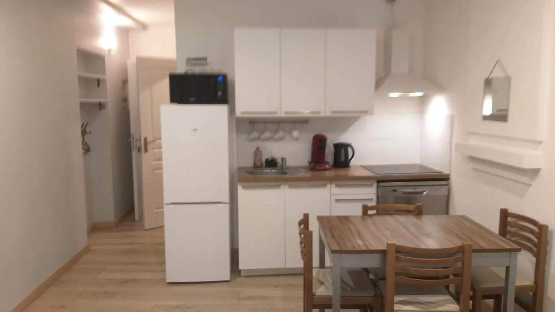 Apartment Excellent Studio Au Coeur Historique De Frejus